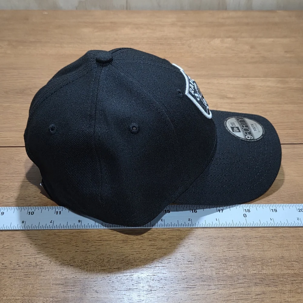 New Era Las Vegas Raiders 9FORTY Youth Adjustable Team cap in black - Picture 8 of 8